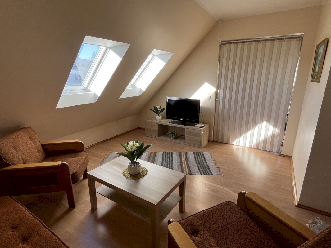 Pärnu linn, Pärnu linn, Rannarajoon, Aia tn 19