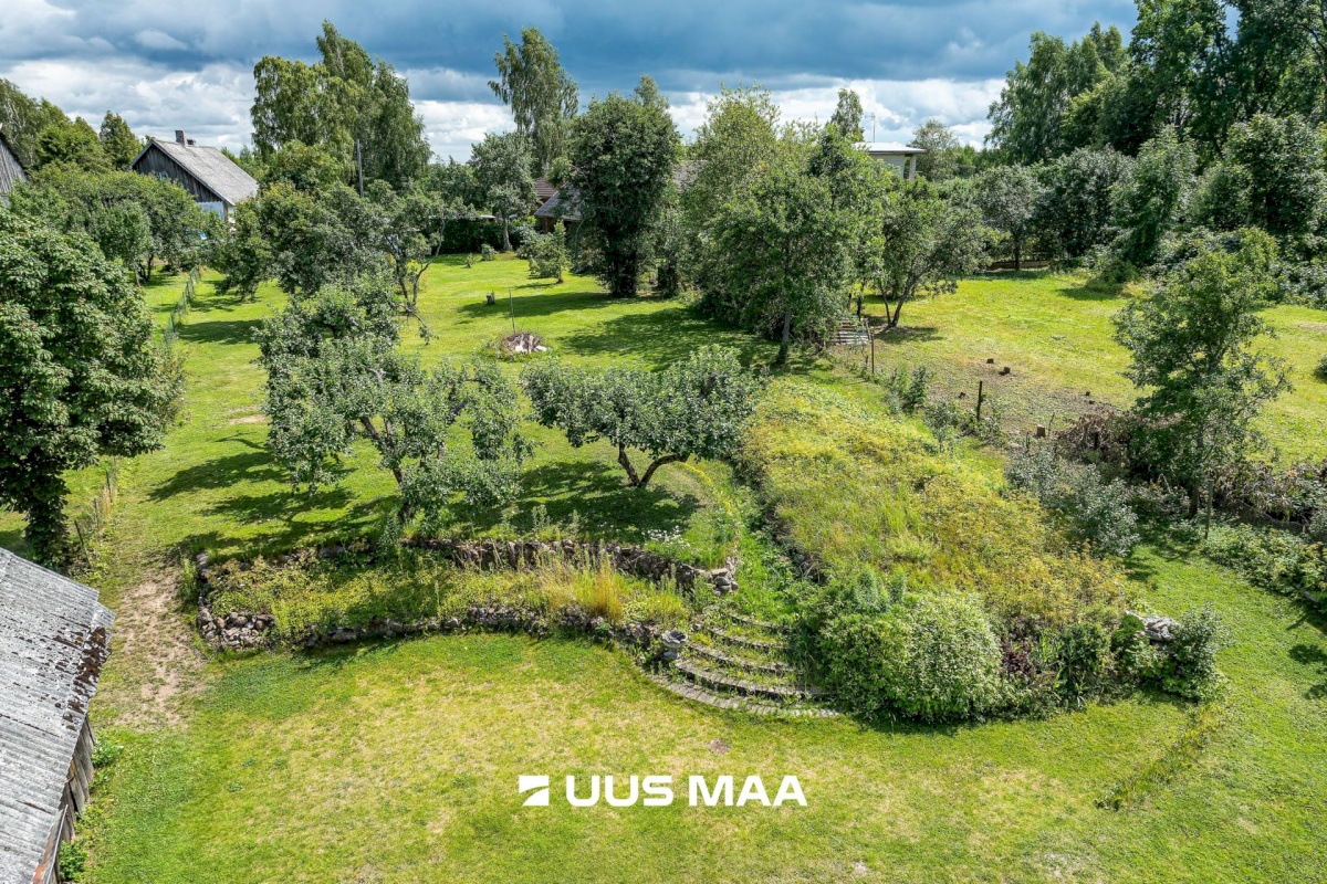 Põhja-Sakala vald, Suure-Jaani linn, Köleri tn 36