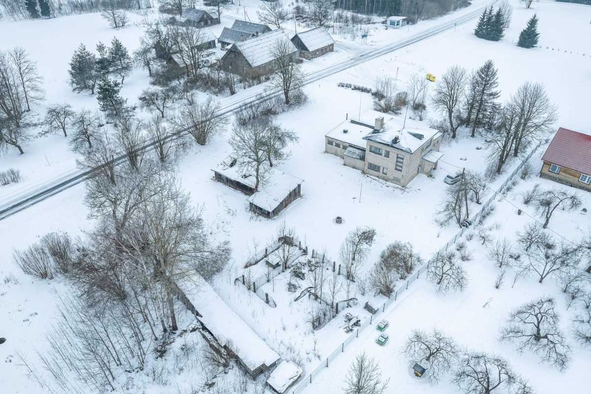 Viljandi vald, Pahuvere küla, Poe