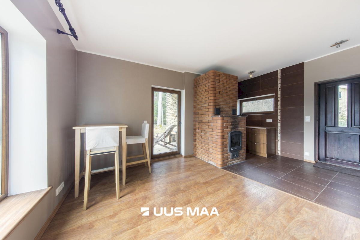 Viimsi vald, Randvere küla, Suurekivi tee 12