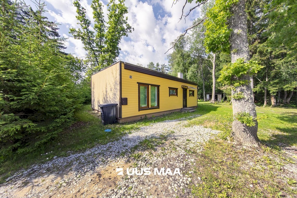 Viimsi vald, Randvere küla, Suurekivi tee 12