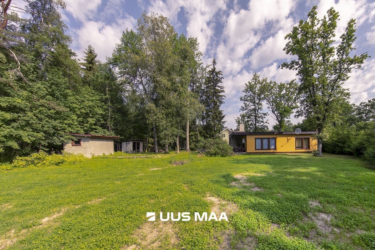 Viimsi vald, Randvere küla, Suurekivi tee 12