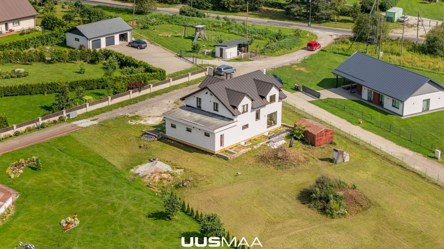 Jõelähtme vald, Liivamäe küla, Valgekivi tee 8