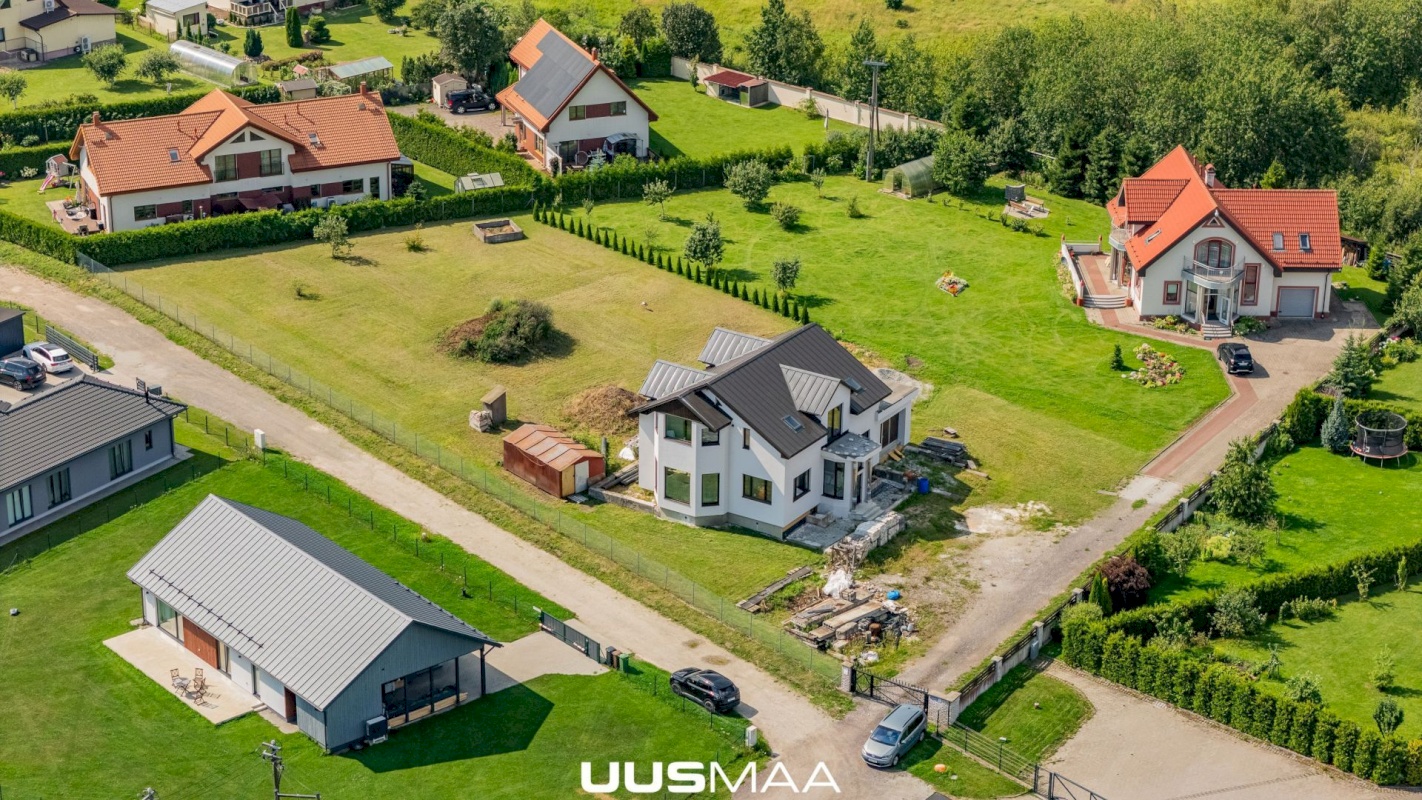 Jõelähtme vald, Liivamäe küla, Valgekivi tee 8