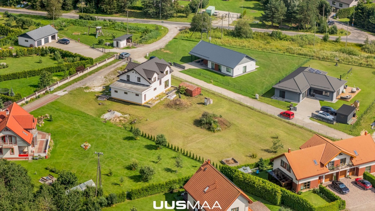 Jõelähtme vald, Liivamäe küla, Valgekivi tee 8