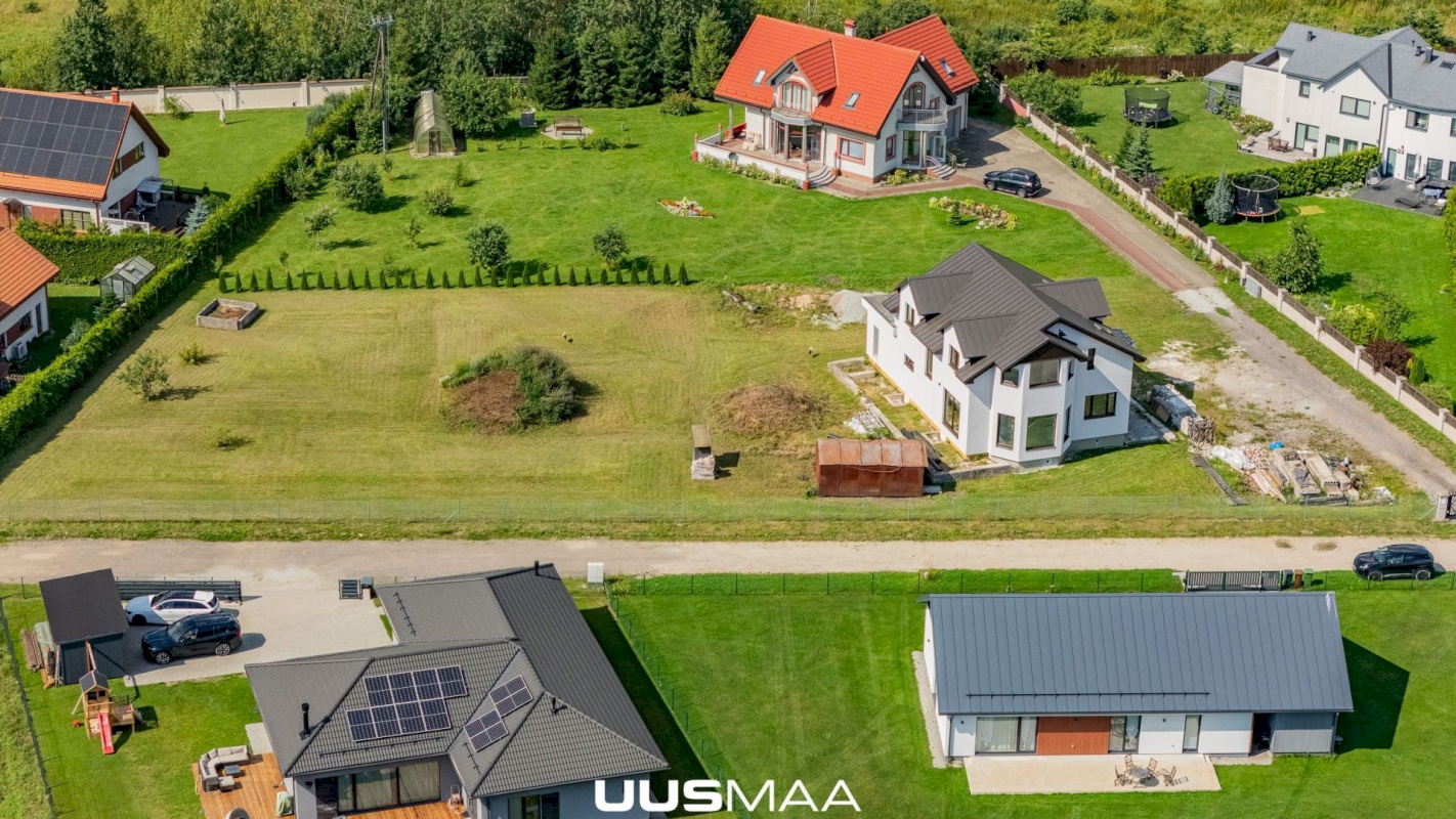Jõelähtme vald, Liivamäe küla, Valgekivi tee 8