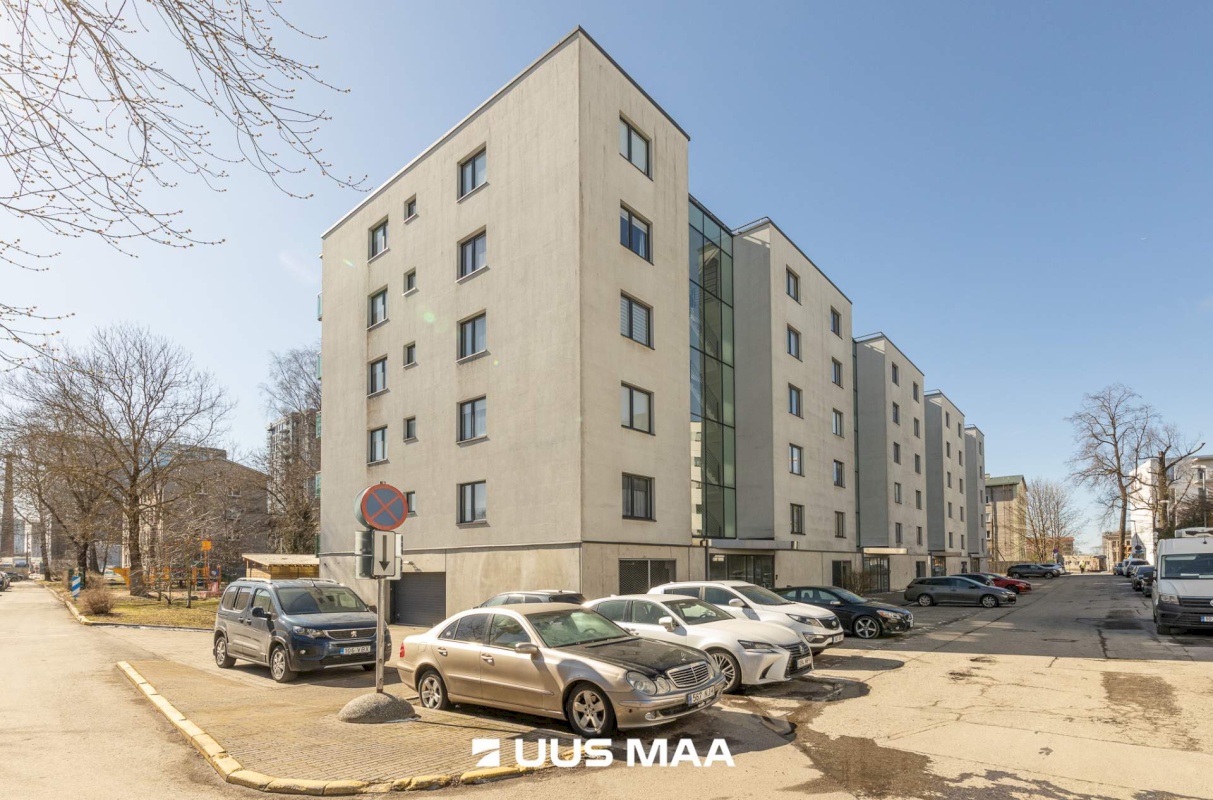 Tallinn, Kesklinna linnaosa, Pärnu mnt 131b