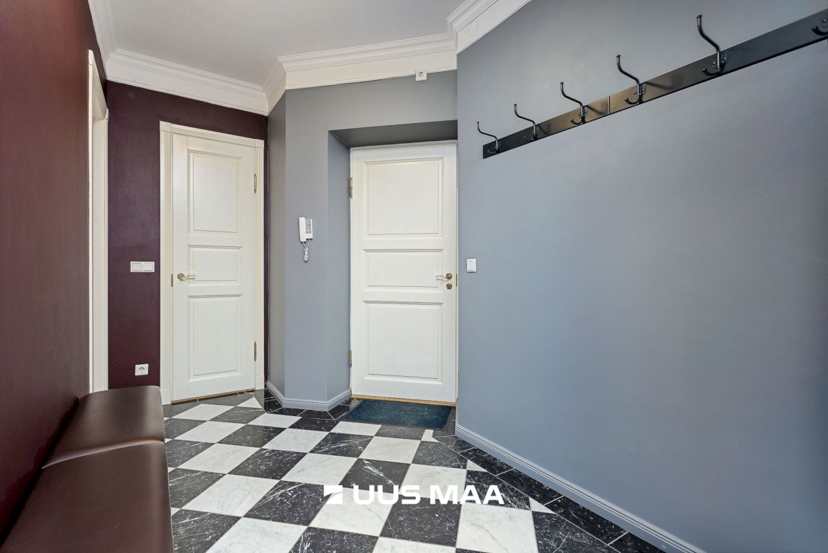 Tallinn, Kesklinna linnaosa, Tõnismägi 3