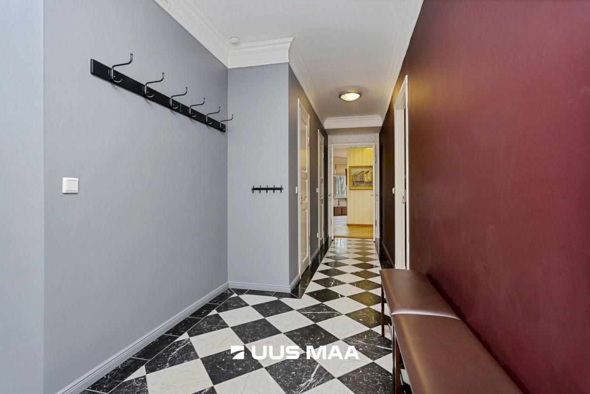 Tallinn, Kesklinna linnaosa, Tõnismägi 3