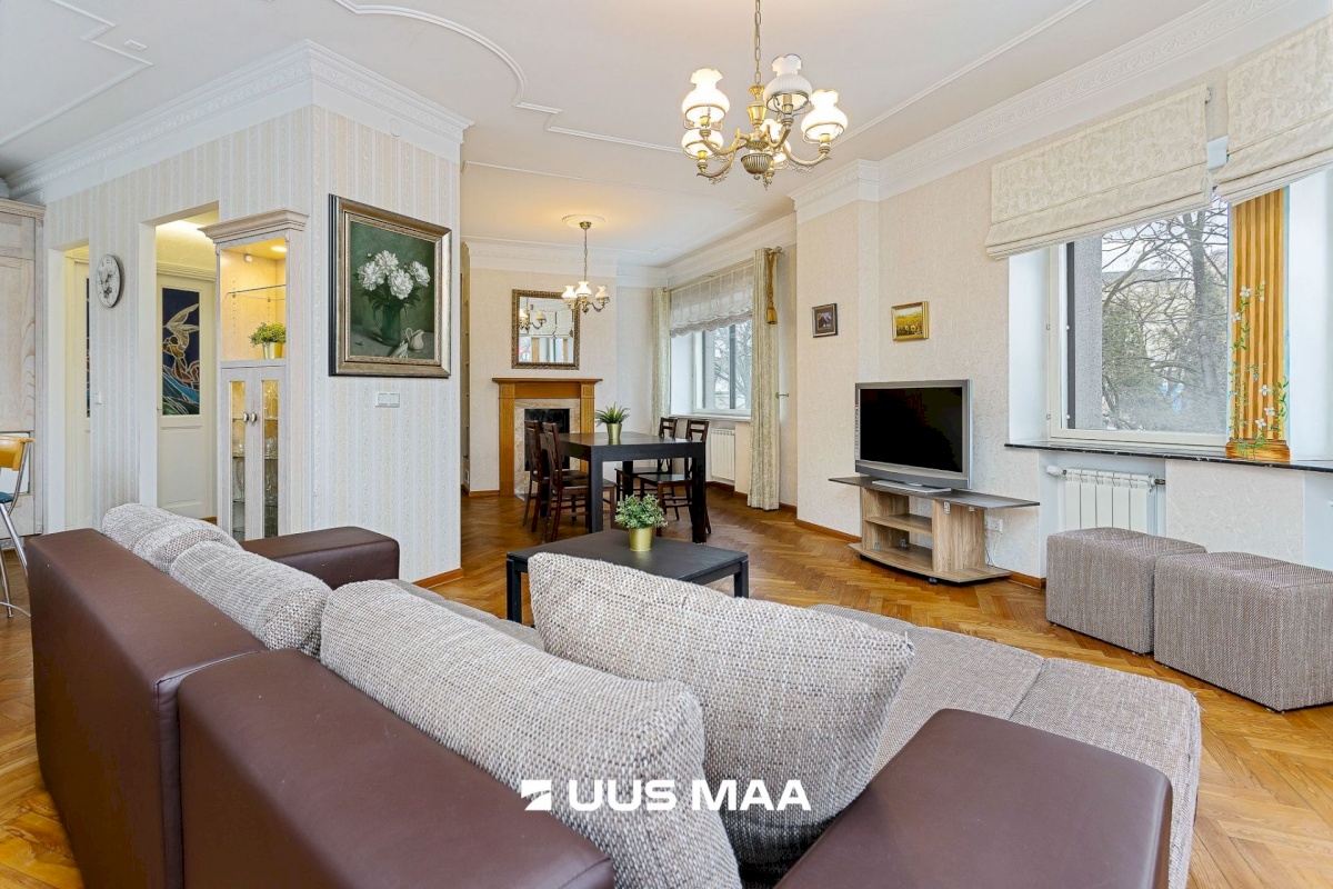 Tallinn, Kesklinna linnaosa, Tõnismägi 3