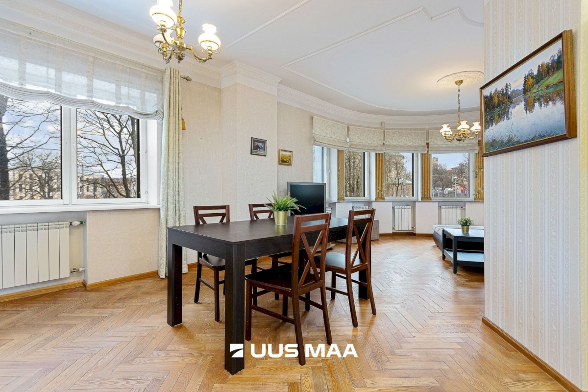 Tallinn, Kesklinna linnaosa, Tõnismägi 3