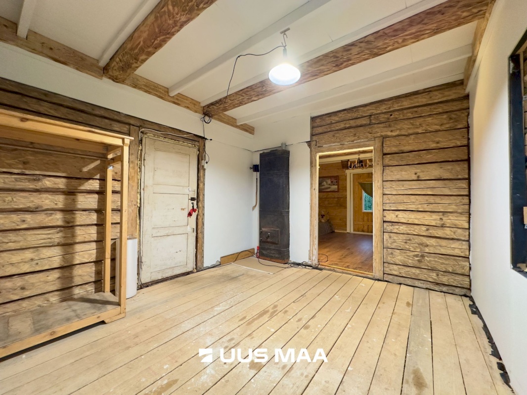 Järva vald, Vao küla, Tombu