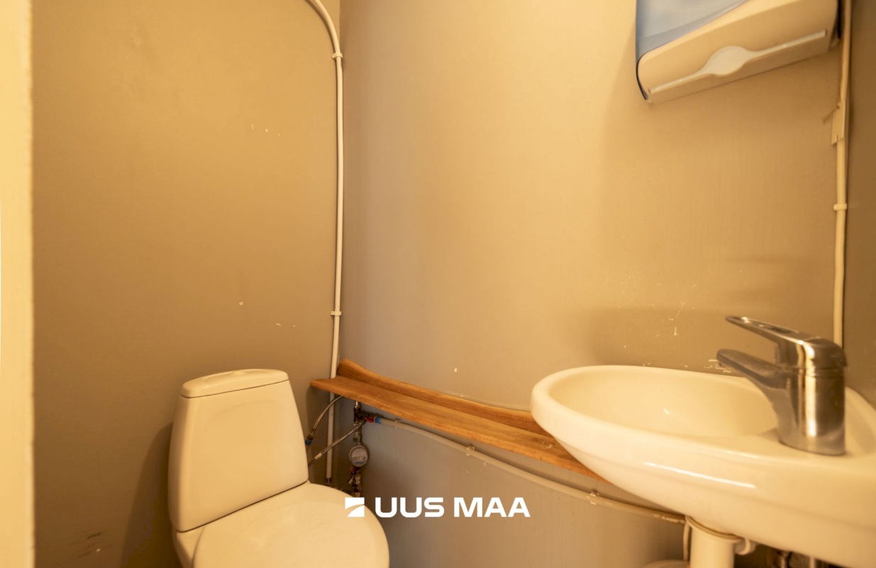 Saaremaa vald, Kuressaare linn, Kohtu 3