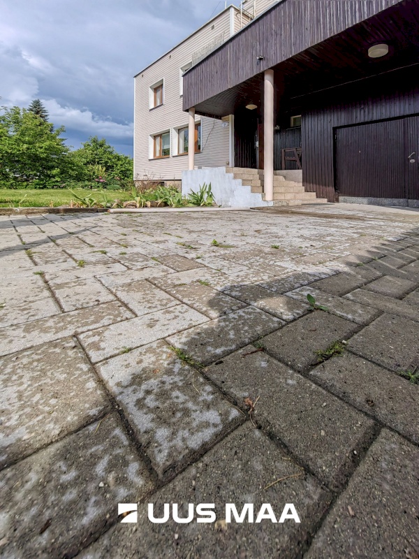 Tartu linn, Tartu linn, Raadi-Kruusamäe, Liivakuru 7