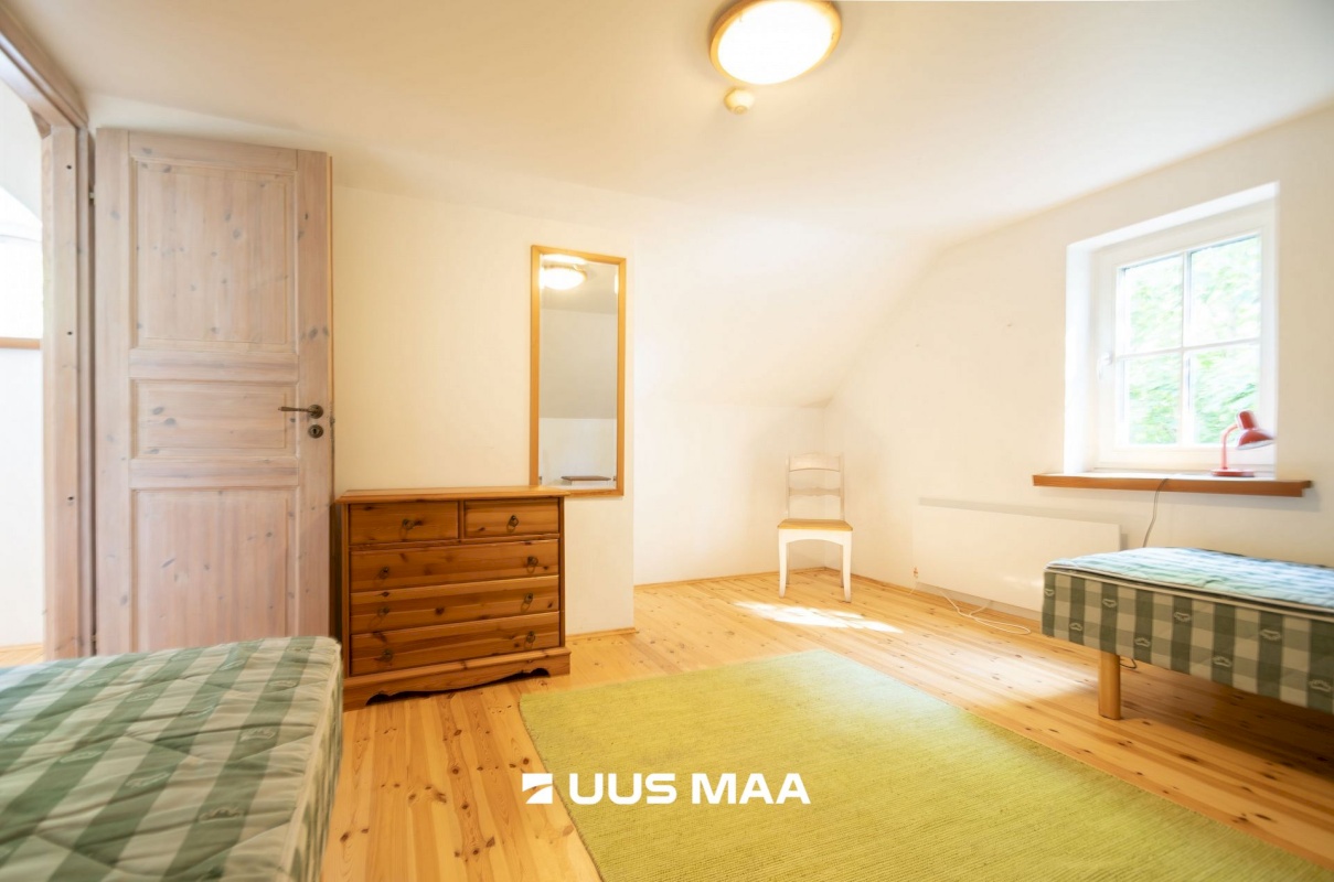 Saaremaa vald, Kuressaare linn, Kohtu 7d