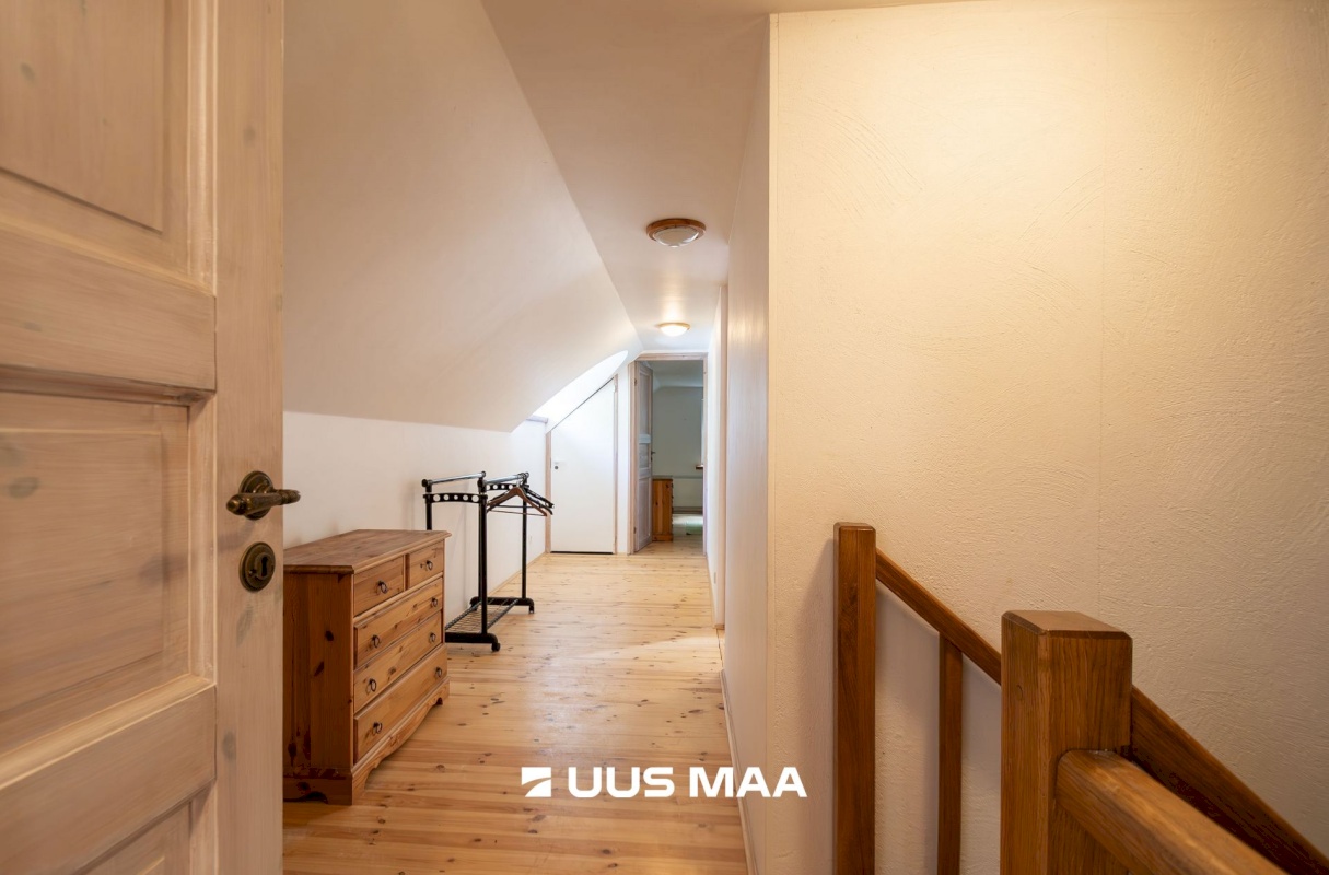 Saaremaa vald, Kuressaare linn, Kohtu 7d