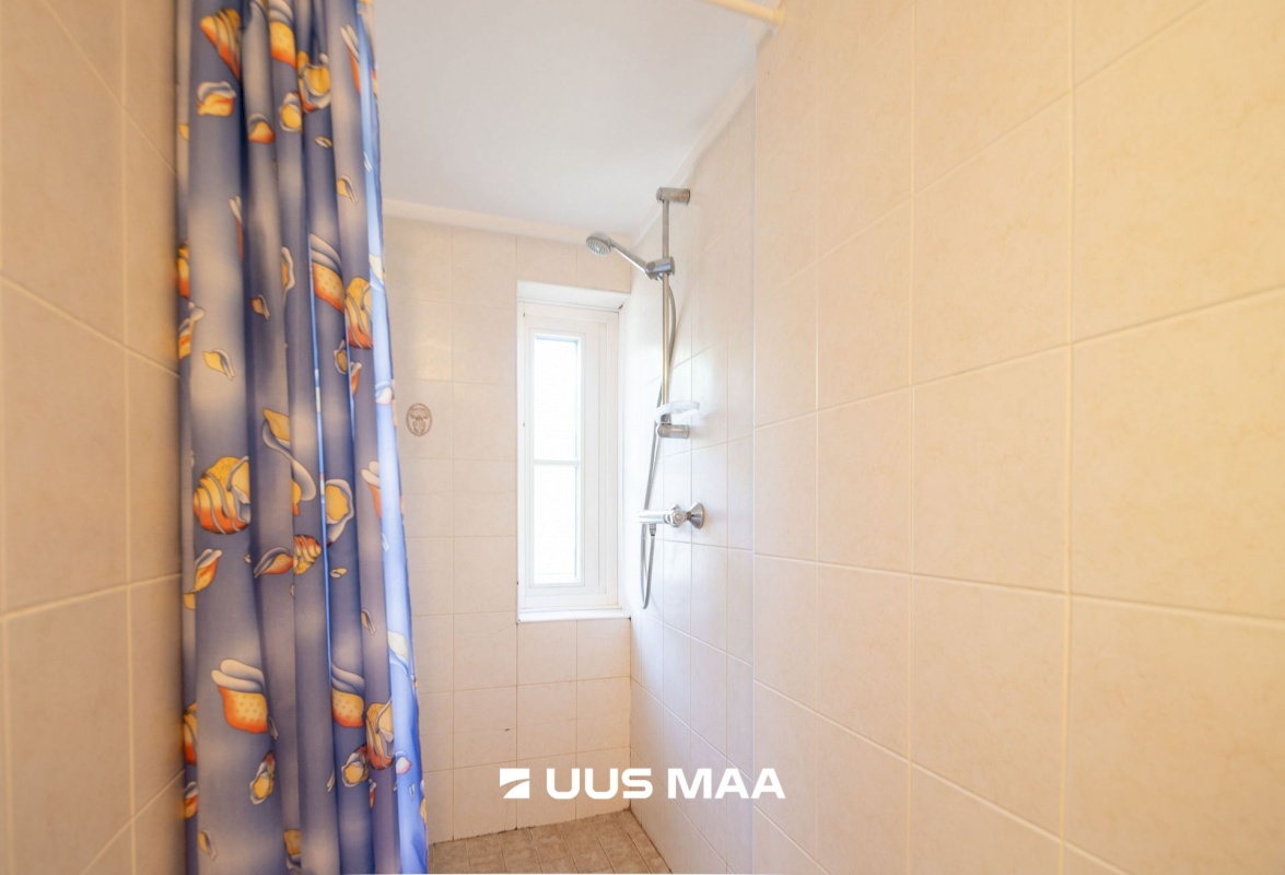 Saaremaa vald, Kuressaare linn, Kohtu 7d