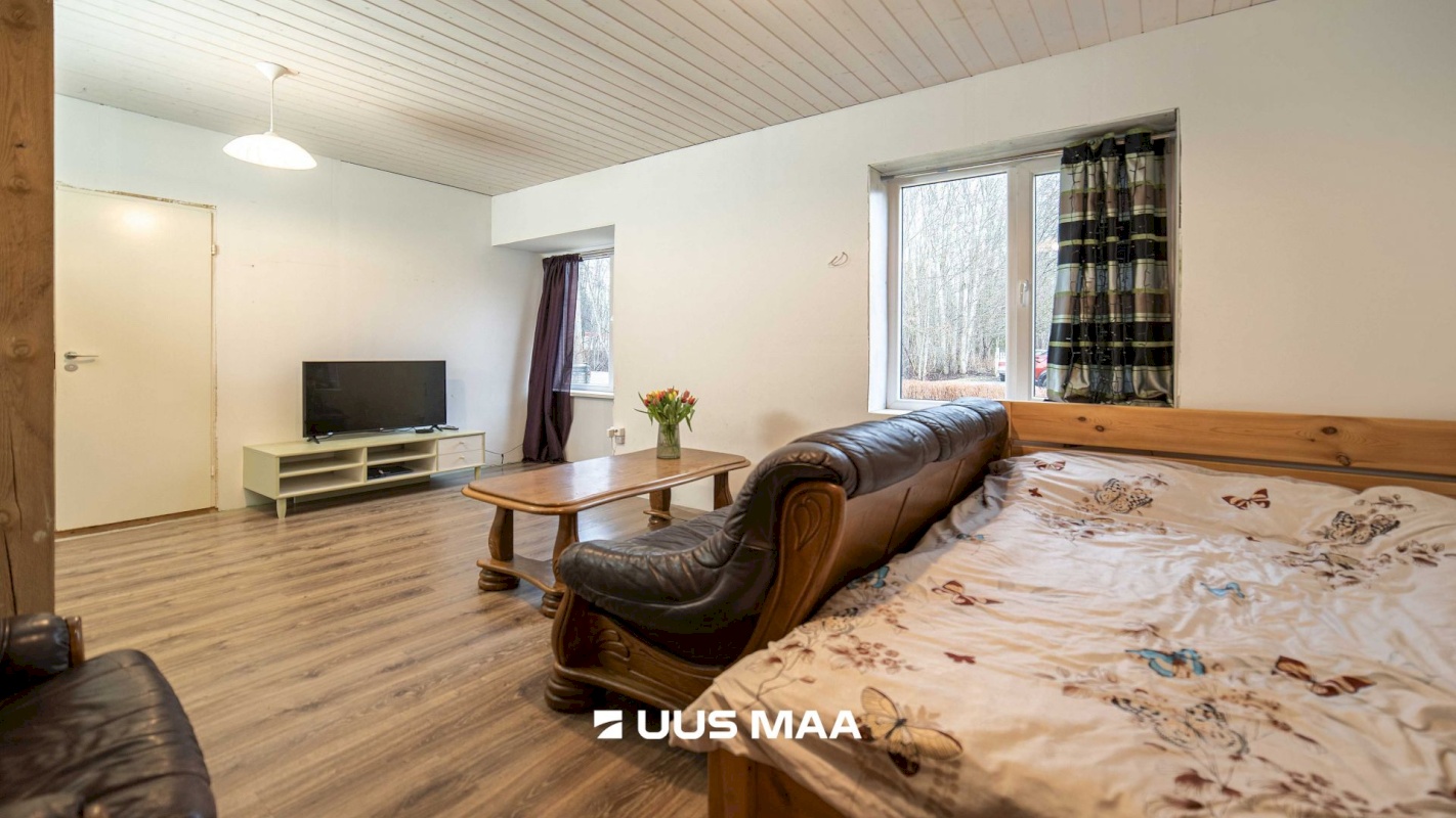 Lääne-Nigula vald, Risti alevik, Jaama 6