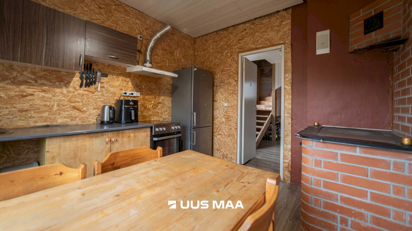 Lääne-Nigula vald, Risti alevik, Jaama 6