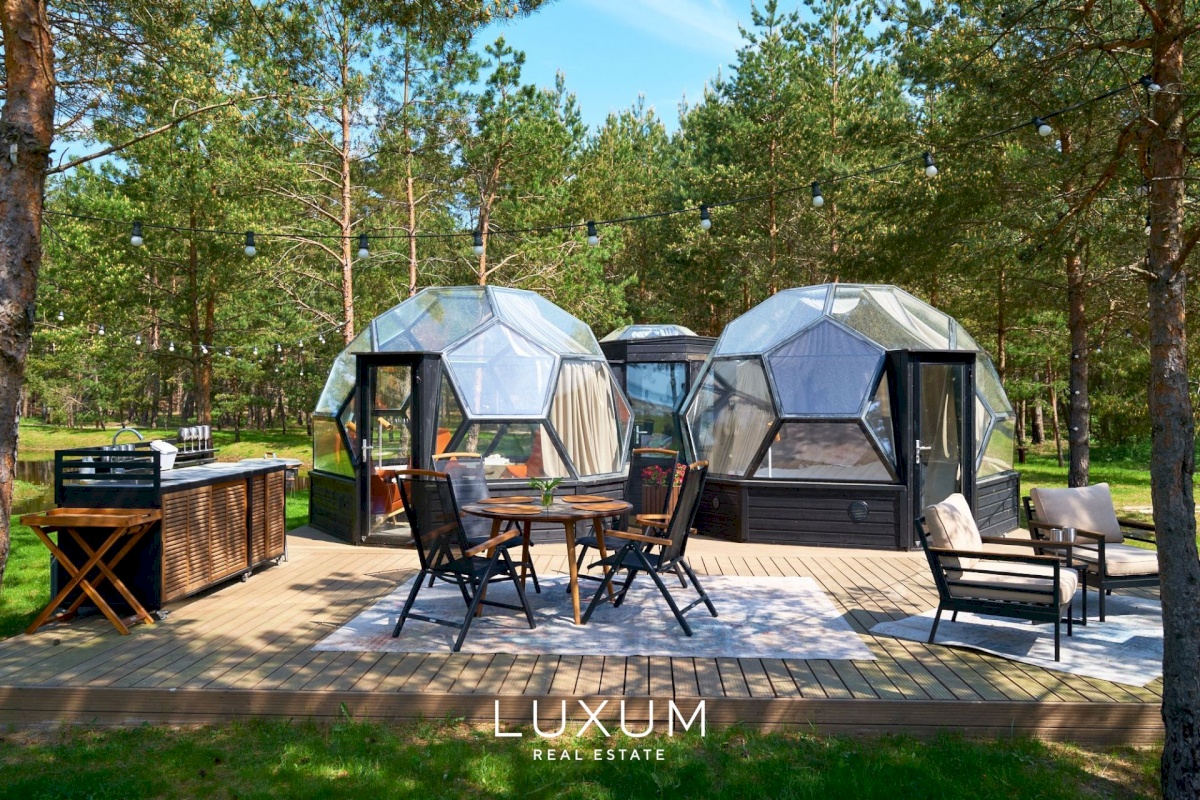 Lääne-Nigula vald, Einbi küla/Enby, Väike-Muusa