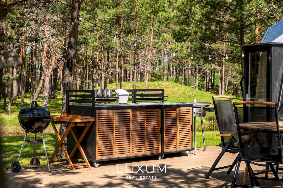 Lääne-Nigula vald, Einbi küla/Enby, Väike-Muusa