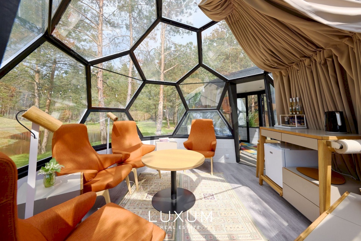 Lääne-Nigula vald, Einbi küla/Enby, Väike-Muusa