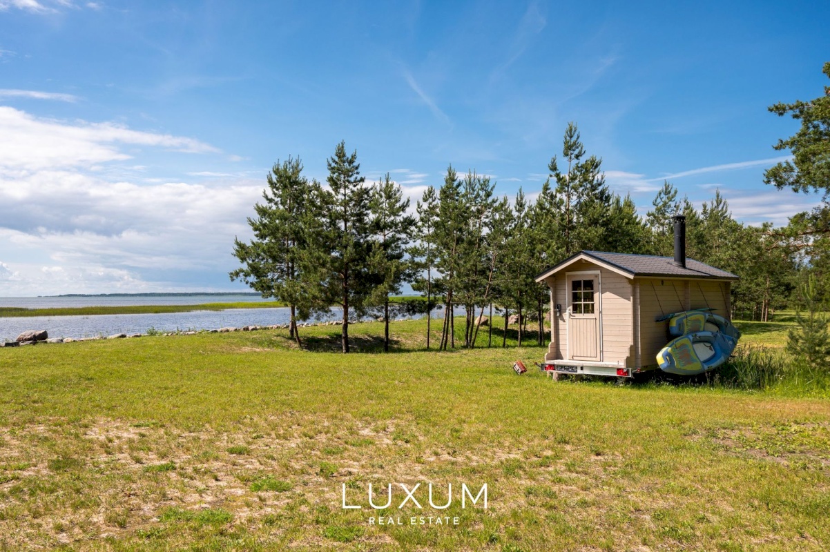 Lääne-Nigula vald, Einbi küla/Enby, Väike-Muusa