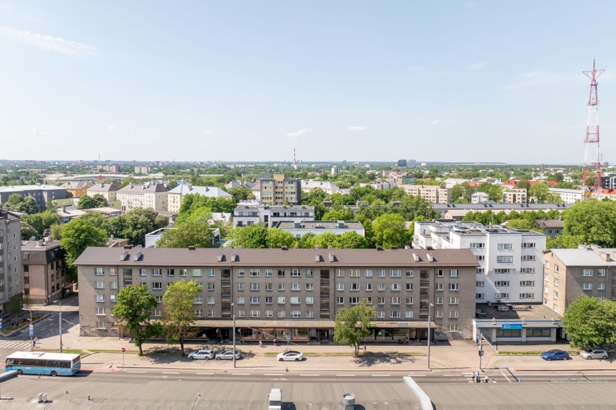 Tallinn, Kesklinna linnaosa, Uus Maailm, Pärnu mnt 76