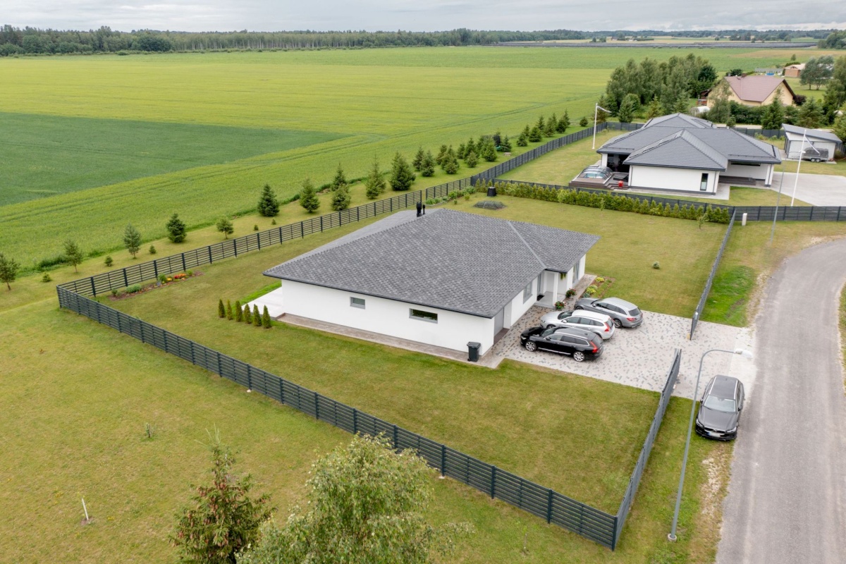 Paide linn, Kriilevälja küla, Rukkilille tee 17