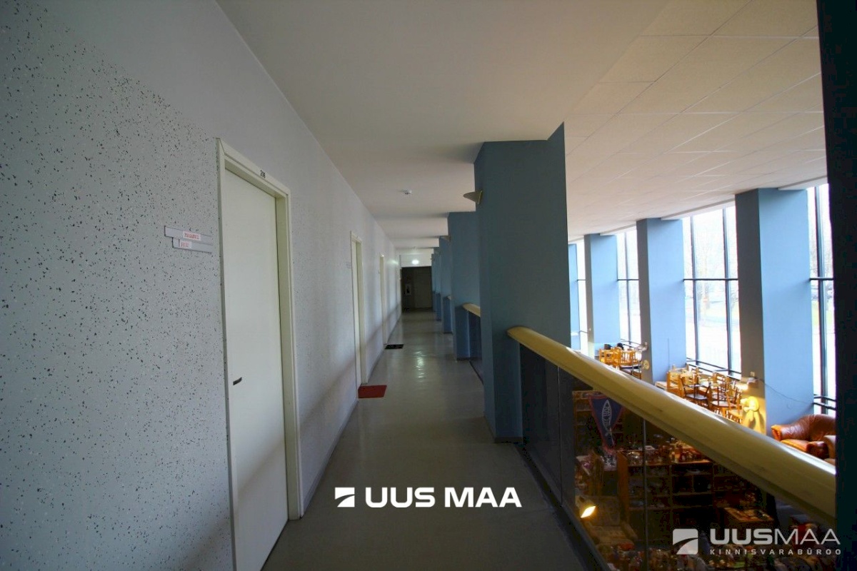 Pärnu linn, Pärnu linn, Kesklinn, Akadeemia 7