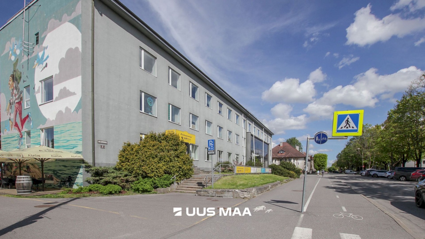 Pärnu linn, Pärnu linn, Kesklinn, Akadeemia 7