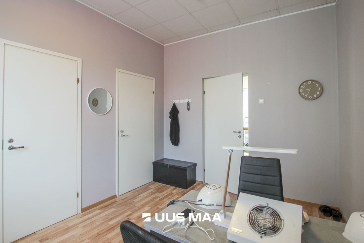 Pärnu linn, Pärnu linn, Kesklinn, Akadeemia 7