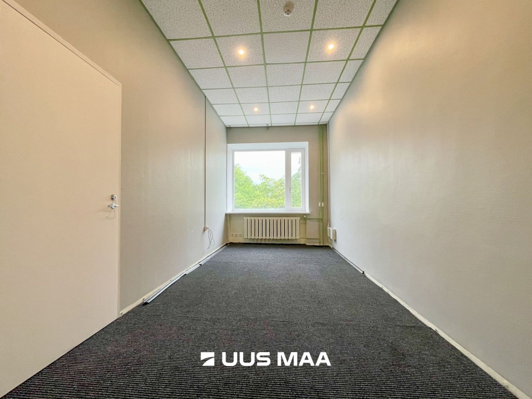 Pärnu linn, Pärnu linn, Kesklinn, Akadeemia 7