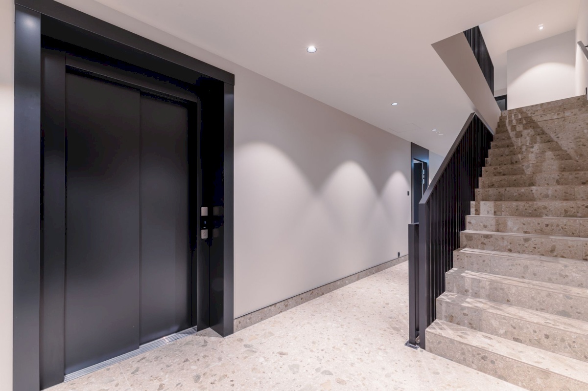 Rakvere linn, Adoffi 1-24