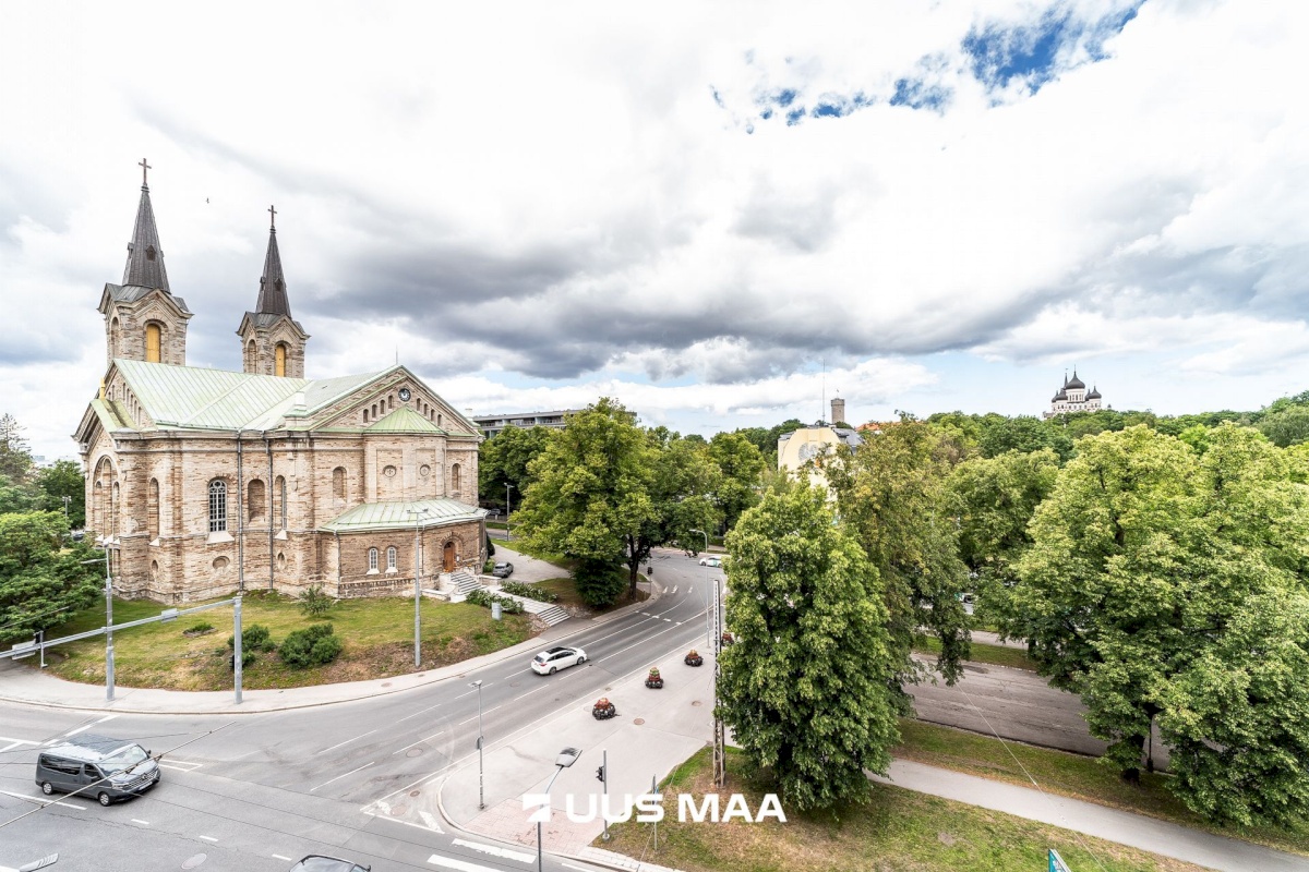 Tallinn, Kesklinna linnaosa, Kaarli pst 11