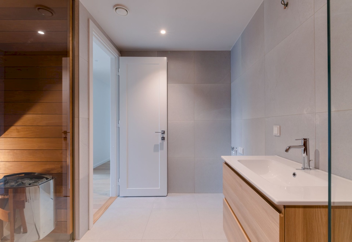 Rakvere linn, Adoffi 1-16