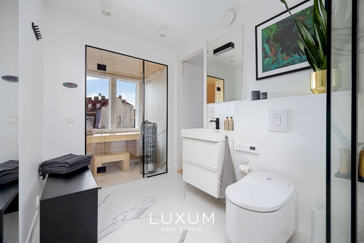 Tallinn, Kesklinna linnaosa, Vanalinna, Vene tn 1