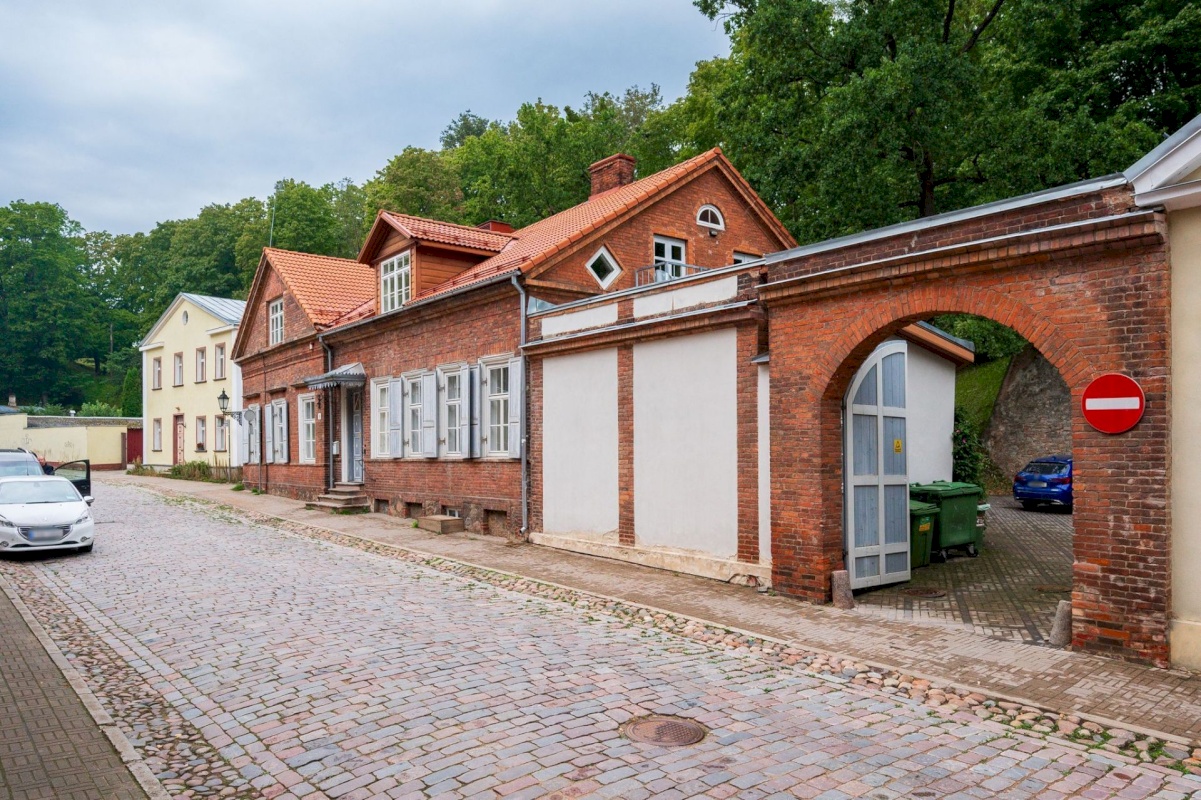 Tartu linn, Tartu linn, Kesklinn, Vallikraavi 7/9