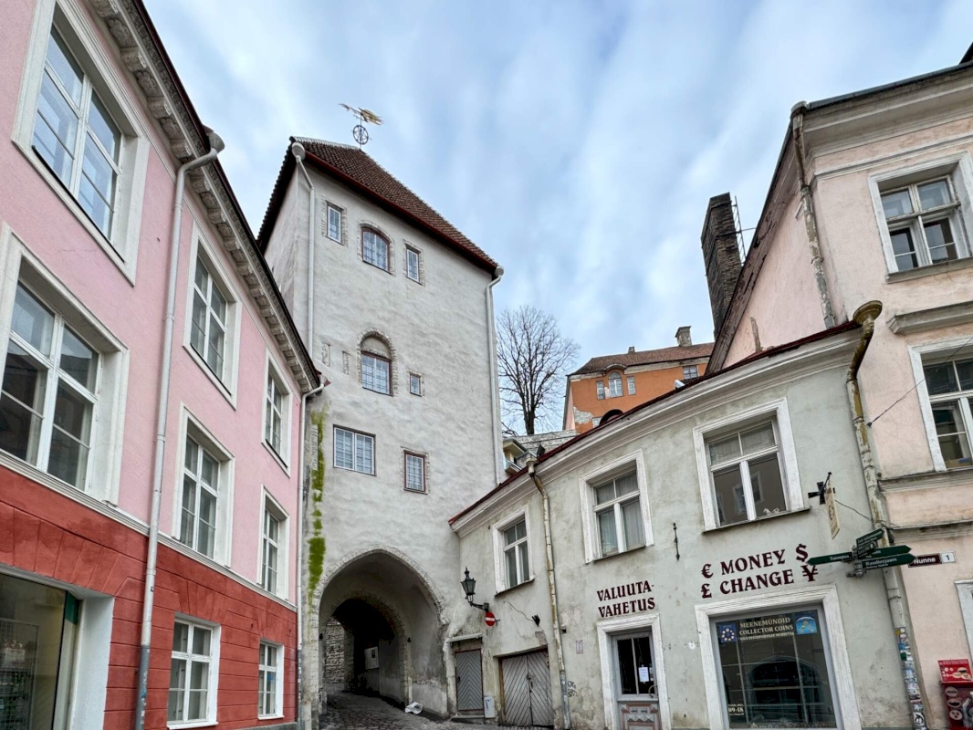 Tallinn, Kesklinna linnaosa, Vanalinn, Pikk jalg 3