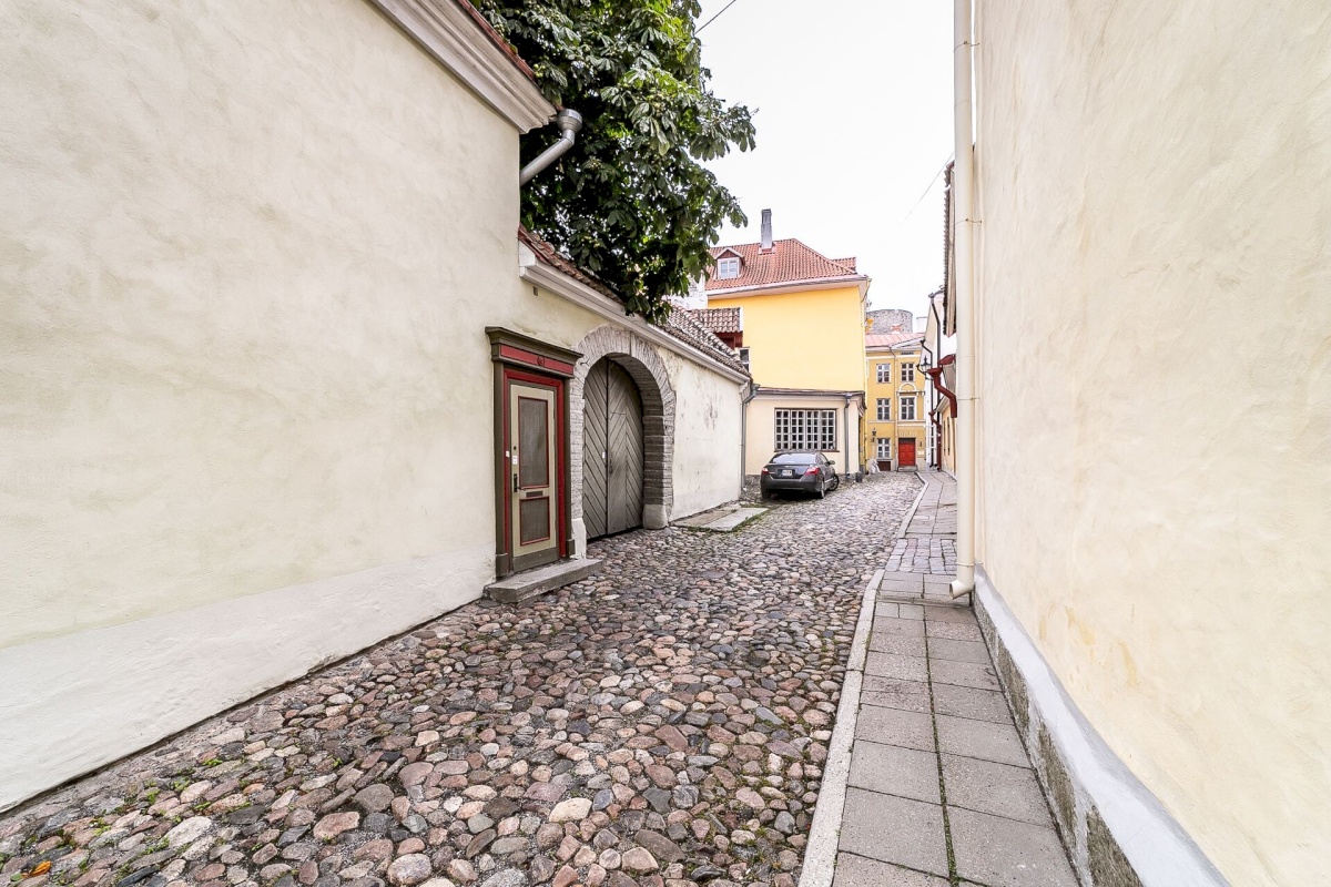 Tallinn, Kesklinna linnaosa, Lossi plats 5