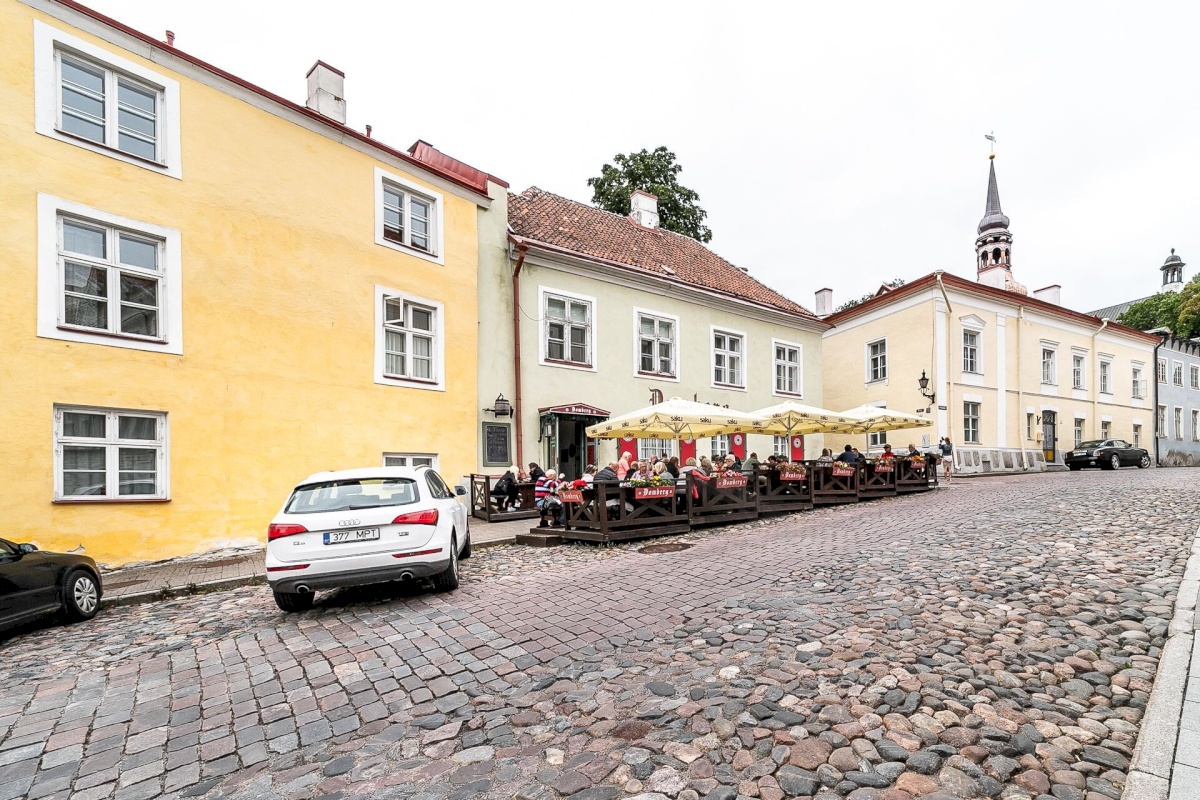 Tallinn, Kesklinna linnaosa, Lossi plats 5