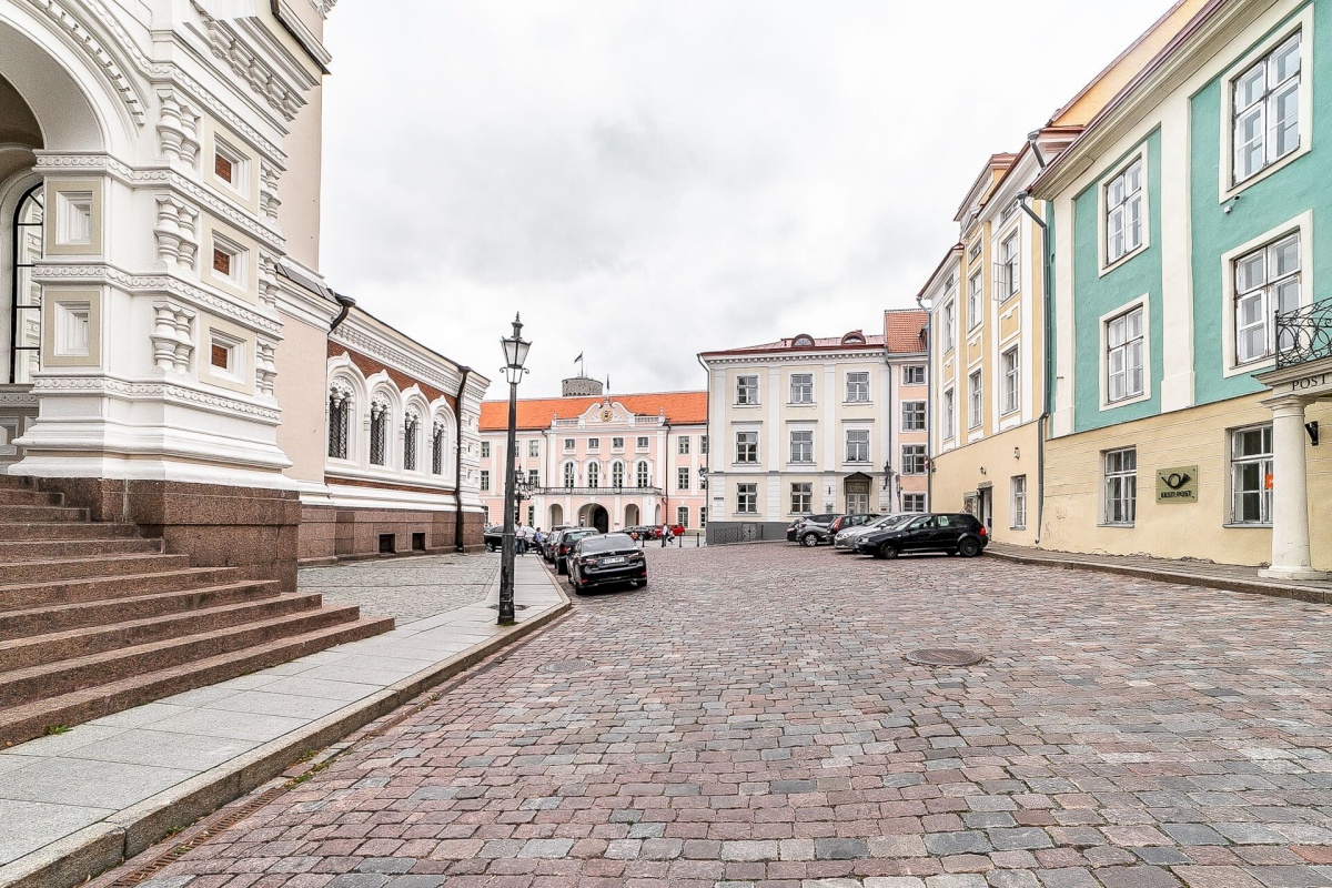 Tallinn, Kesklinna linnaosa, Lossi plats 5