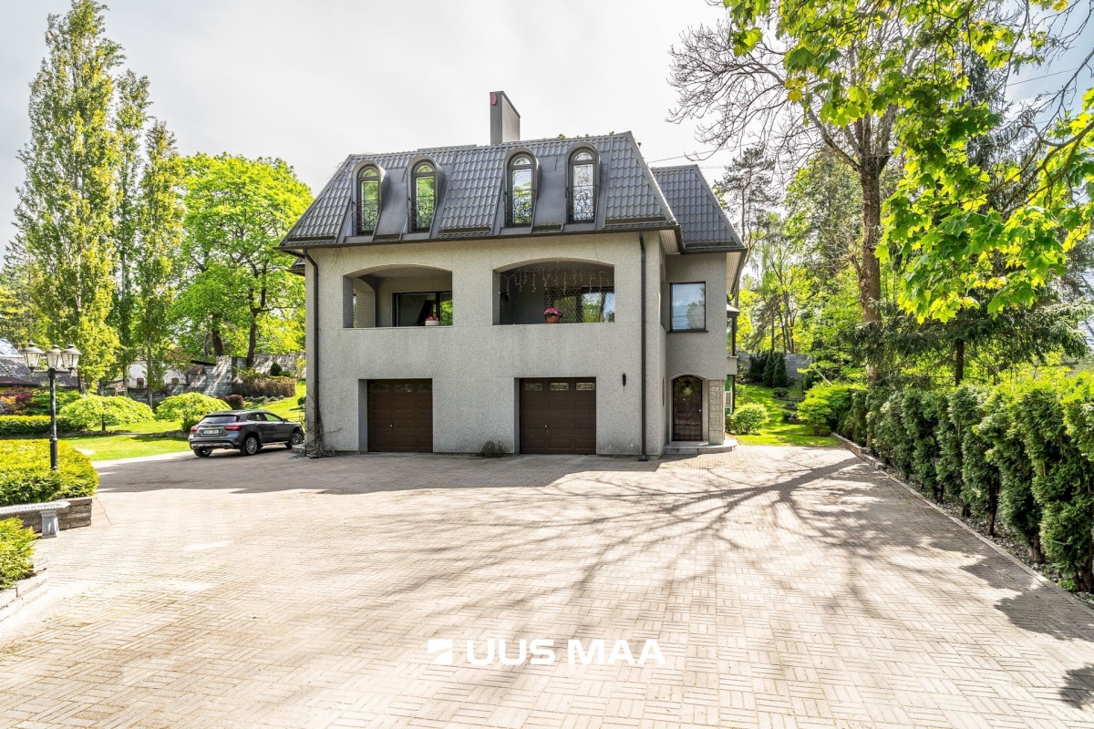 Tallinn, Nõmme linnaosa, Pärnu mnt 245