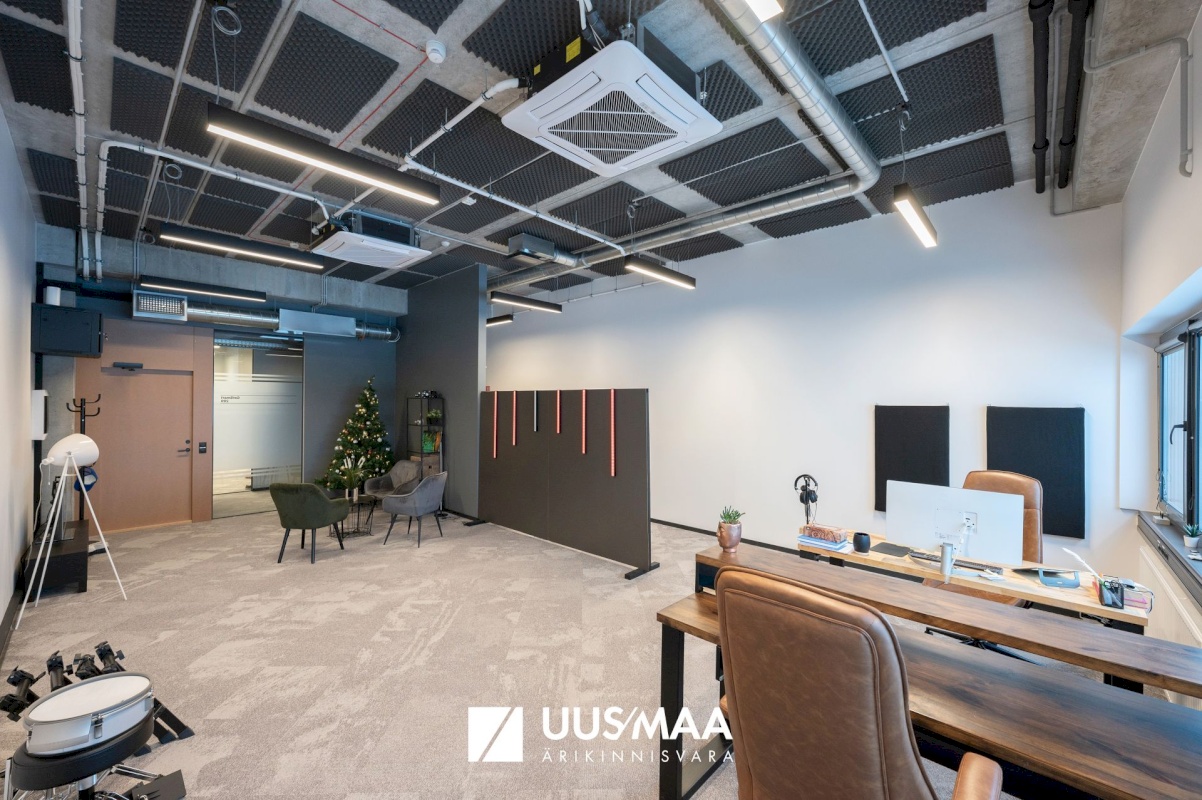 Rae vald, Peetri alevik, Vana-Tartu mnt 79a