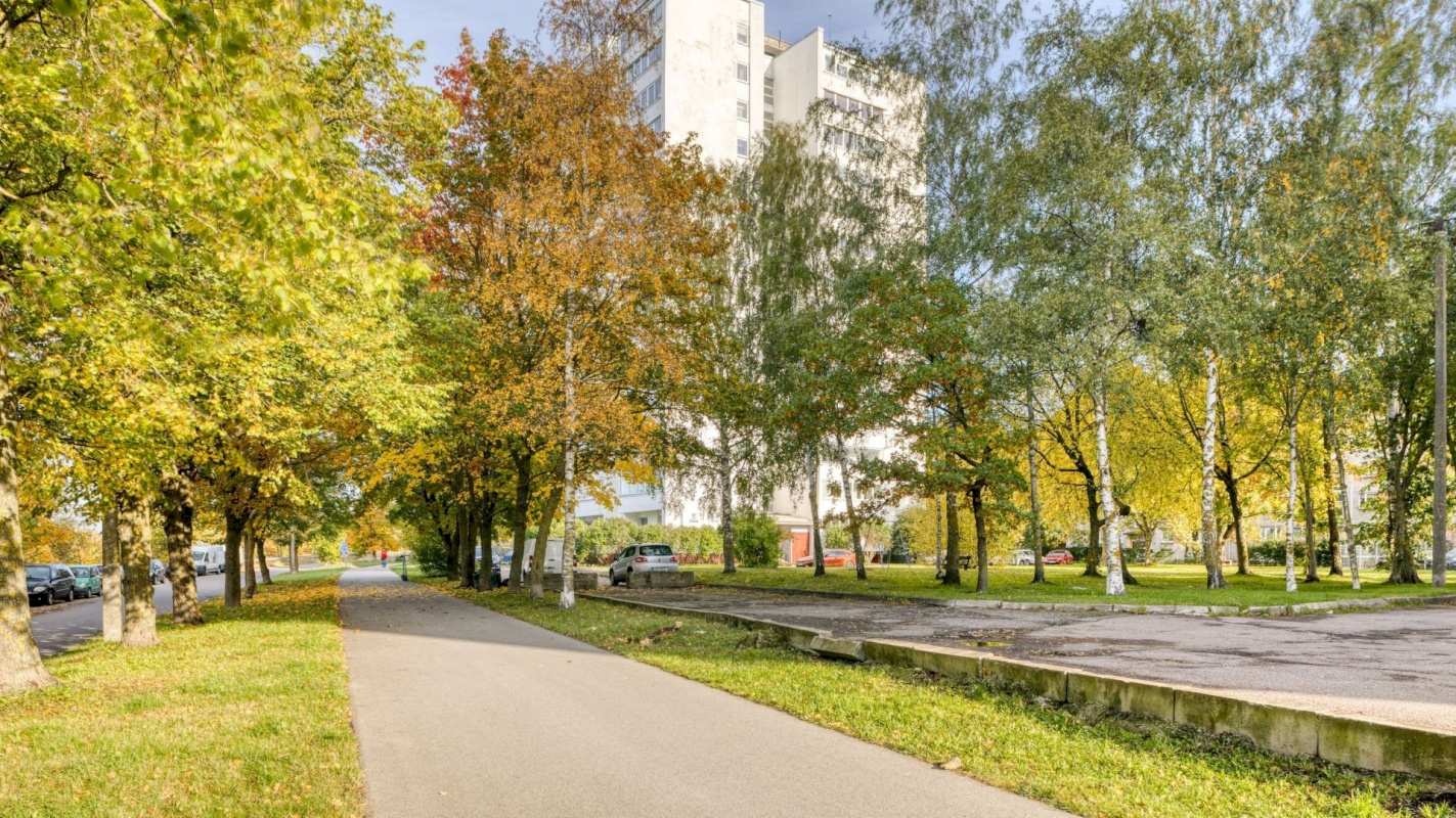 Tallinn, Lasnamäe linnaosa, Sikupilli, Lasnamäe 24