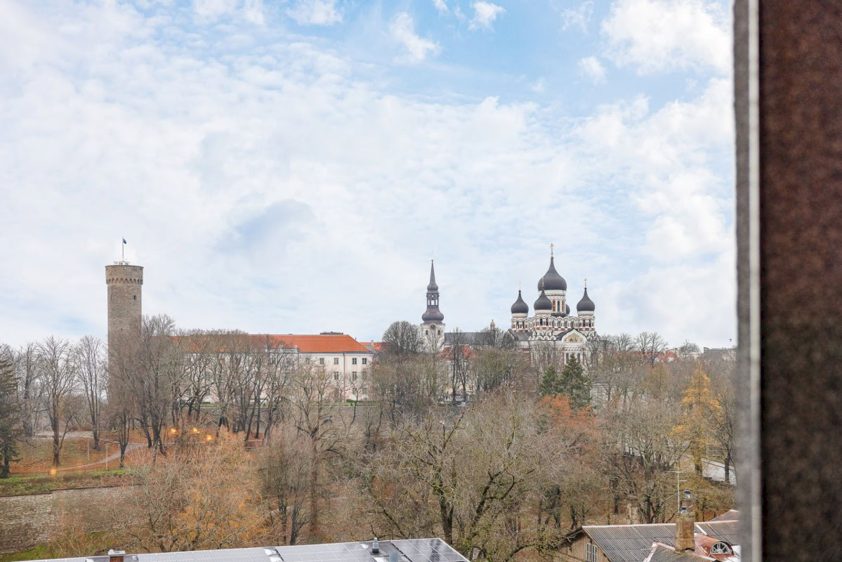 Tallinn, Kesklinna linnaosa, Kaarli pst 8