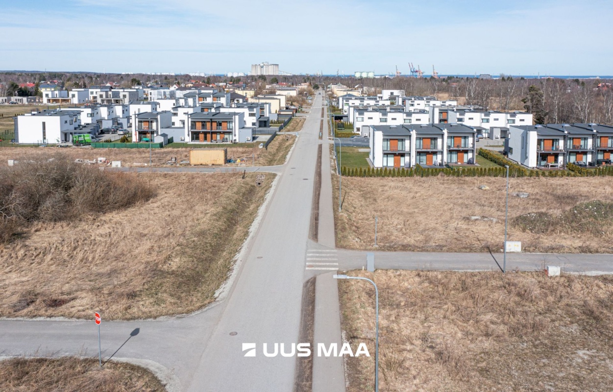 Tallinn, Pirita linnaosa, Pirnipuu pst 196/2