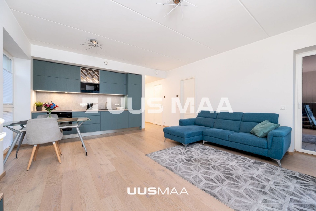 Tallinn, Kesklinna linnaosa, Uus Maailm, Toom-Kuninga 15