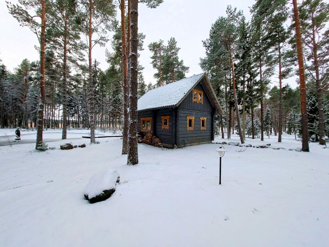 Hiiumaa vald, Suuresadama küla, Roovälja