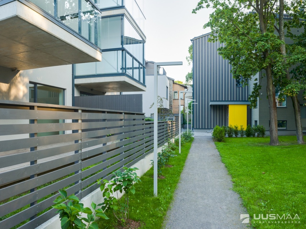 Tallinn, Kesklinna linnaosa, Kadriorg, J. Poska 31